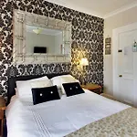Robin Hill Heritage 4*