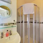 Robin Hill Heritage Bed & Breakfast