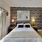 Bed & Breakfast Robin Hill Heritage 4*