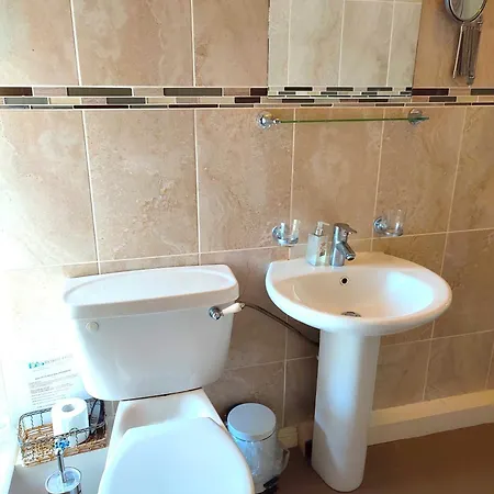 Bed & Breakfast Robin Hill House Heritage 4*