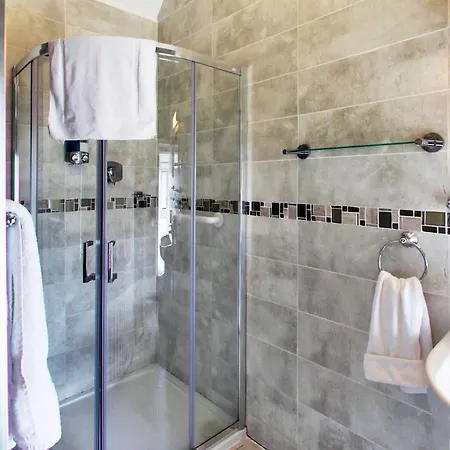 Bed & Breakfast Robin Hill House Heritage Cobh