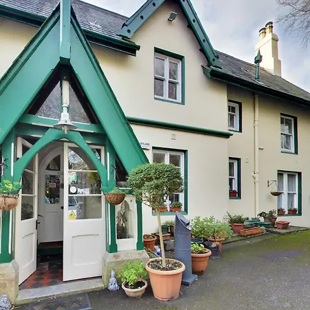 Bed & Breakfast Robin Hill House Heritage