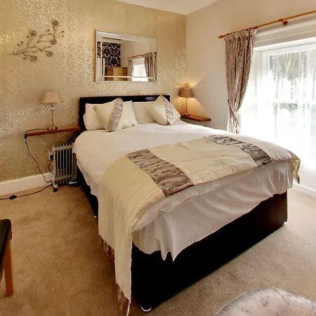 فندق مبيت وإفطار Robin Hill House Heritage كوب