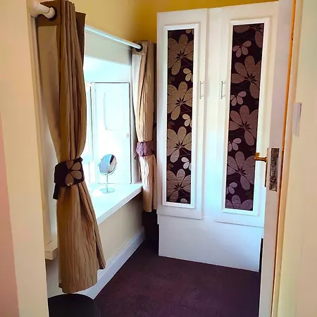 فندق مبيت وإفطار Robin Hill House Heritage كوب