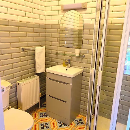 ベッド・アンド・ブレックファスト Robin Hill House Heritage 4*