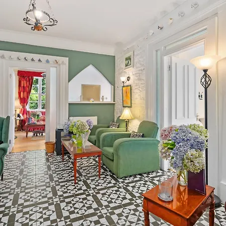 ベッド・アンド・ブレックファスト Robin Hill House Heritage 4*