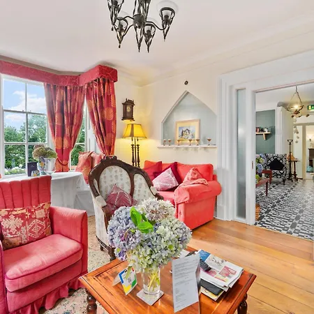 Robin Hill House Heritage كوب