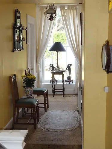 Robin Hill Heritage Guest House Bed and breakfast